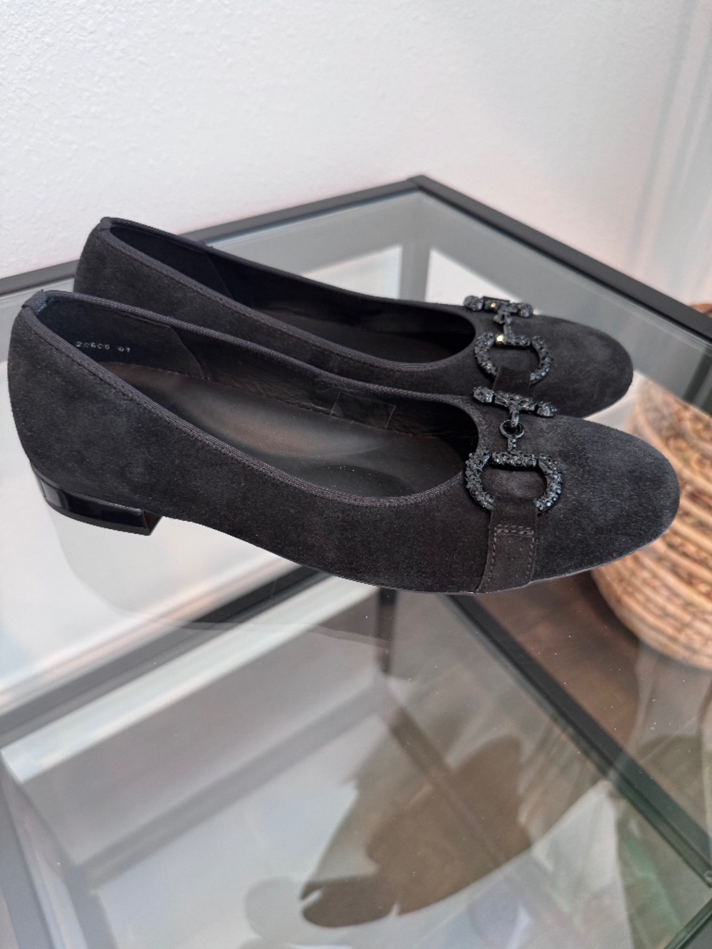 ARA High Soft Comfort Women’s Siena Chain Ballet Flats Black Suede 5